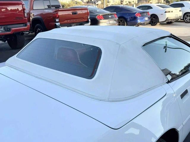 Chevrolet-Corvette-1995-Convertible-32