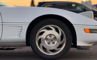 Chevrolet-Corvette-1995-Convertible-6