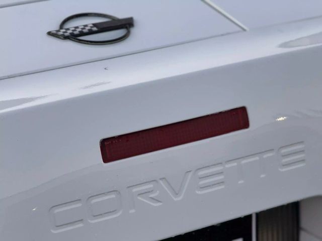 Chevrolet-Corvette-1995-Convertible-9