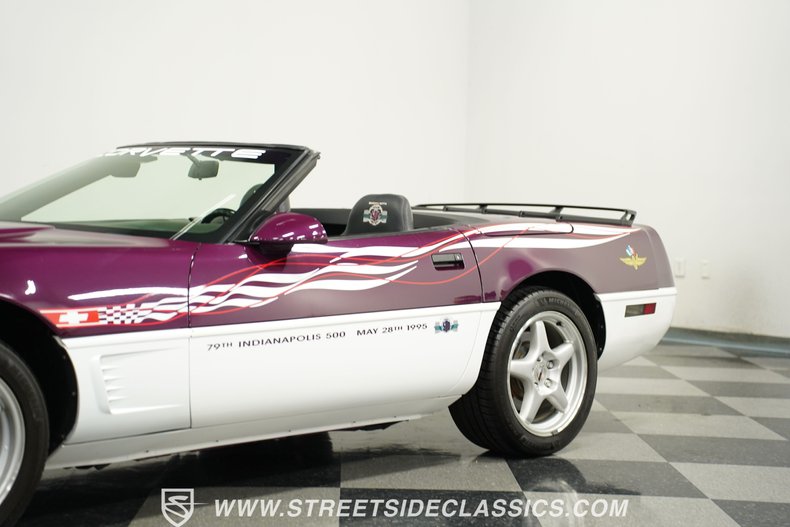 Chevrolet-Corvette-1995-Dark-Purple-Metallic-Black-27