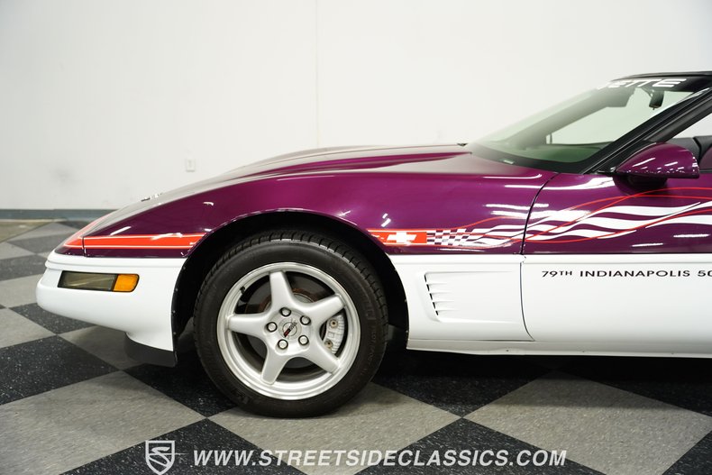 Chevrolet-Corvette-1995-Dark-Purple-Metallic-Black-28