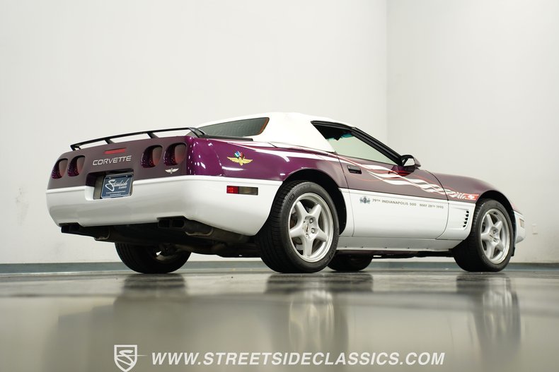 Chevrolet-Corvette-1995-Dark-Purple-Metallic-Black-32