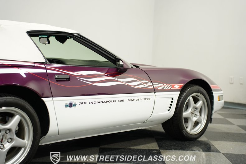 Chevrolet-Corvette-1995-Dark-Purple-Metallic-Black-33