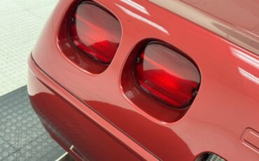 Chevrolet-Corvette-1995-Dark-Red-Metallic-Gray-30