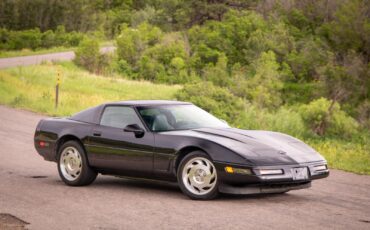 Chevrolet-Corvette-1995-Hatchback-1