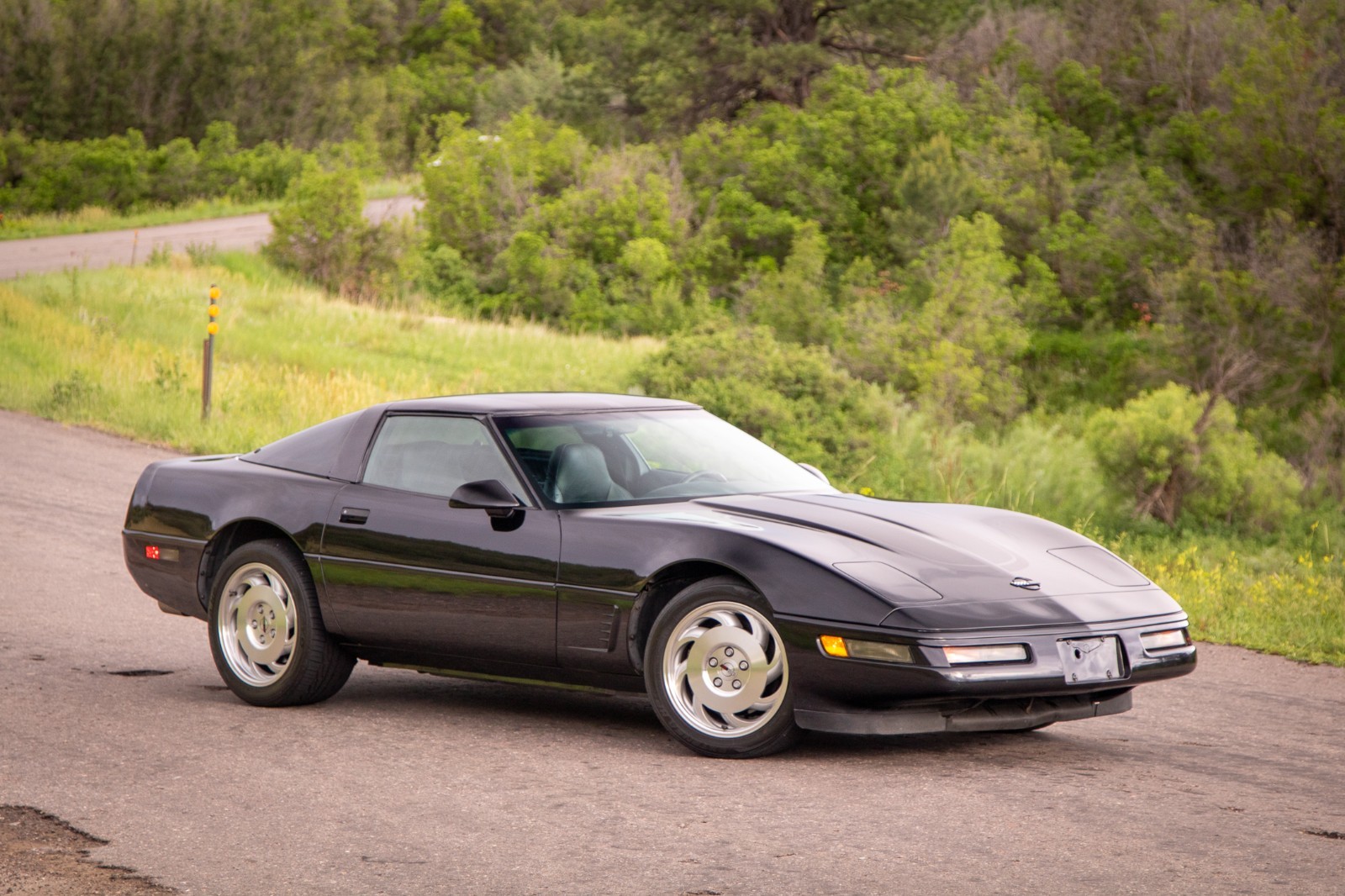 Chevrolet-Corvette-1995-Hatchback-1
