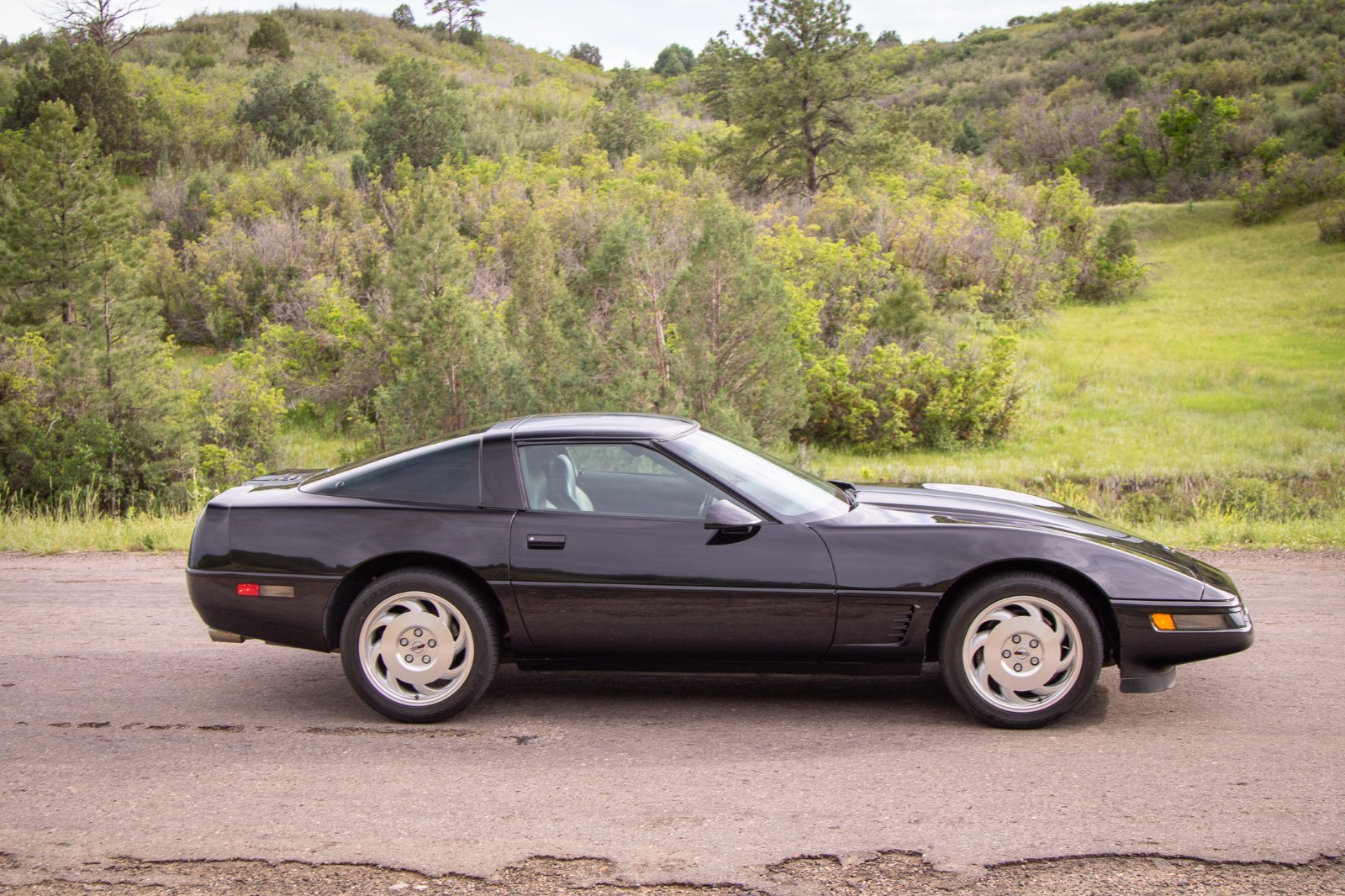 Chevrolet-Corvette-1995-Hatchback-10