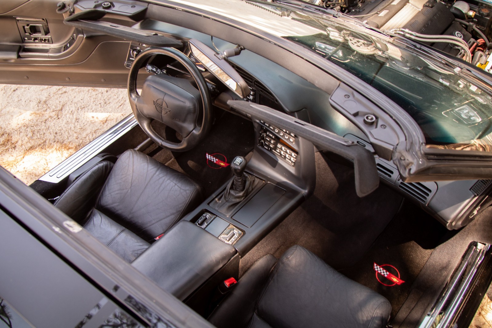 Chevrolet-Corvette-1995-Hatchback-20