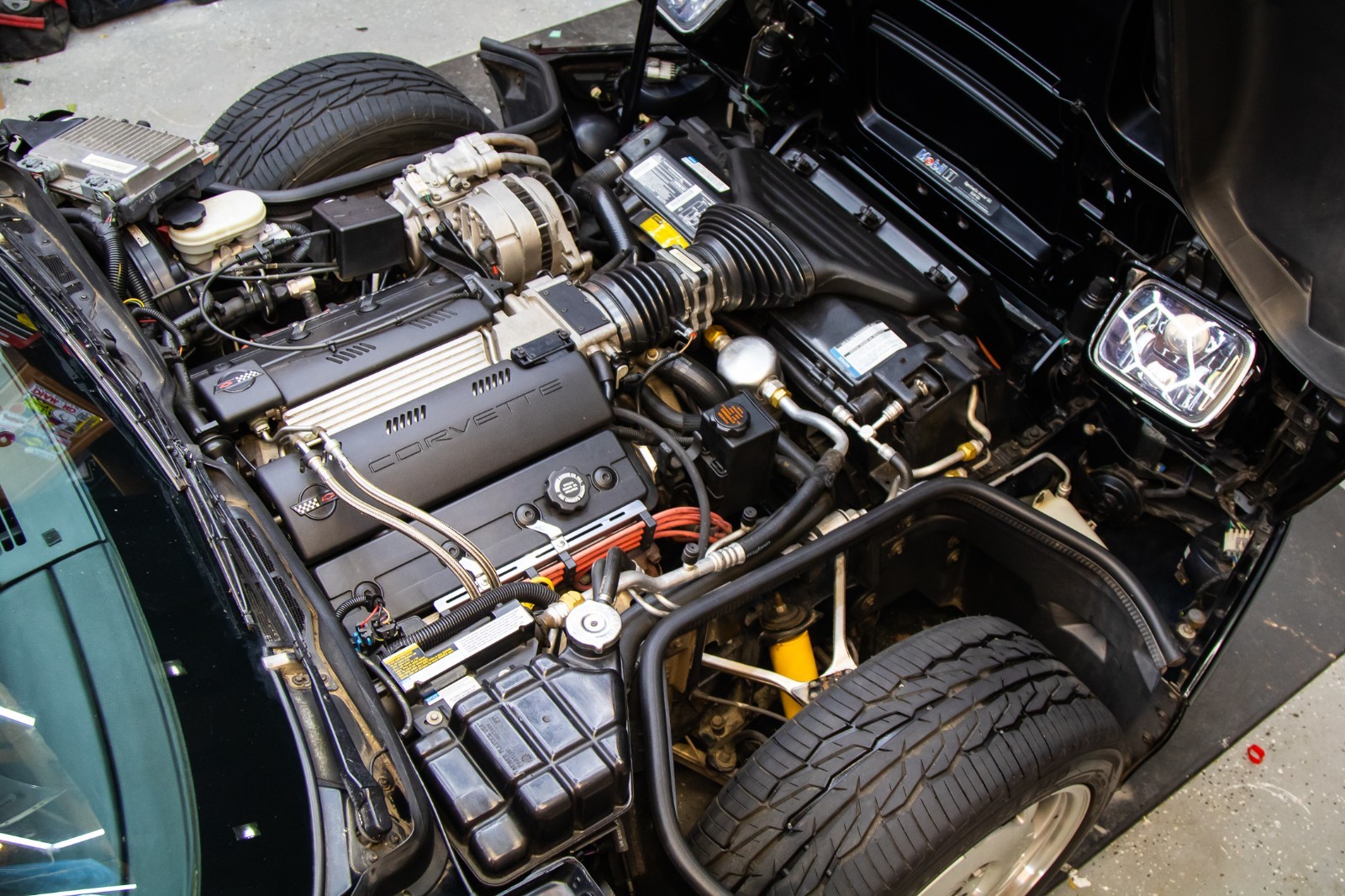 Chevrolet-Corvette-1995-Hatchback-22