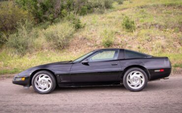 Chevrolet-Corvette-1995-Hatchback-6