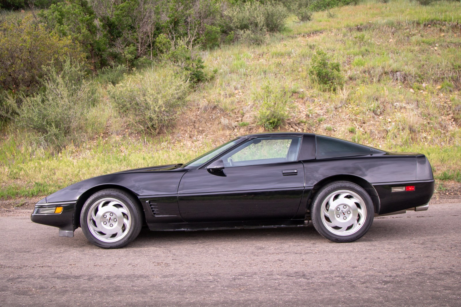 Chevrolet-Corvette-1995-Hatchback-6