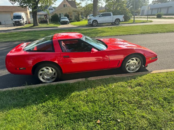 Chevrolet-Corvette-1995-Red-16