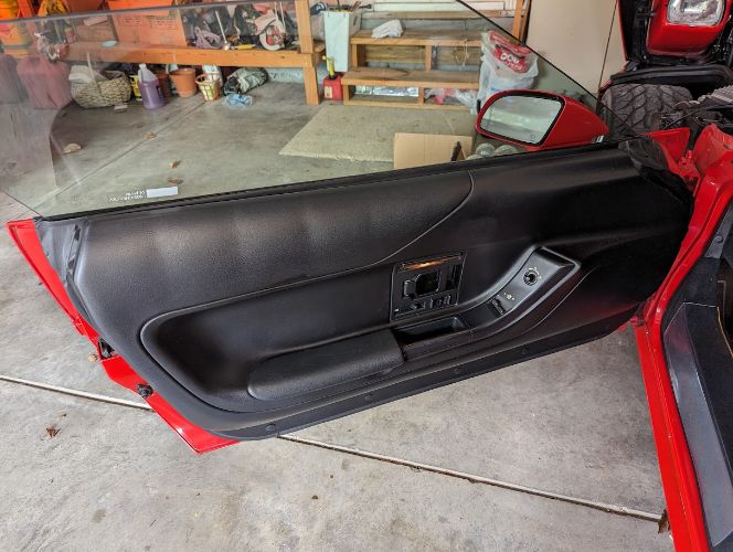 Chevrolet-Corvette-1995-Torch-Red-Black-Leather-8