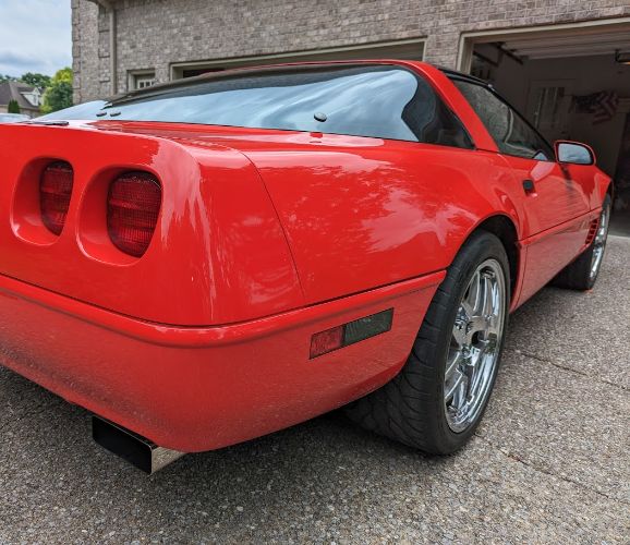 Chevrolet-Corvette-1995-Torch-Red-Black-Leather