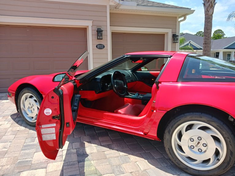 Chevrolet-Corvette-1995-Torch-Red-Red-4