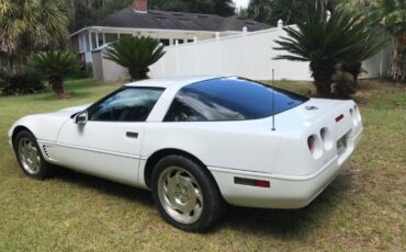 Chevrolet-Corvette-1995-White-Black-1