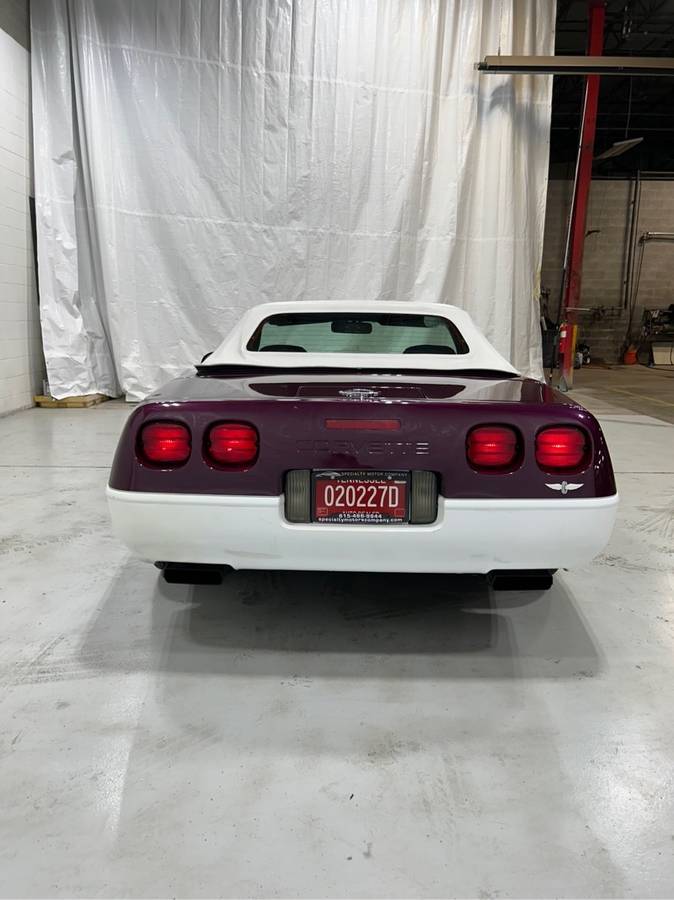 Chevrolet-Corvette-1995-purple-14