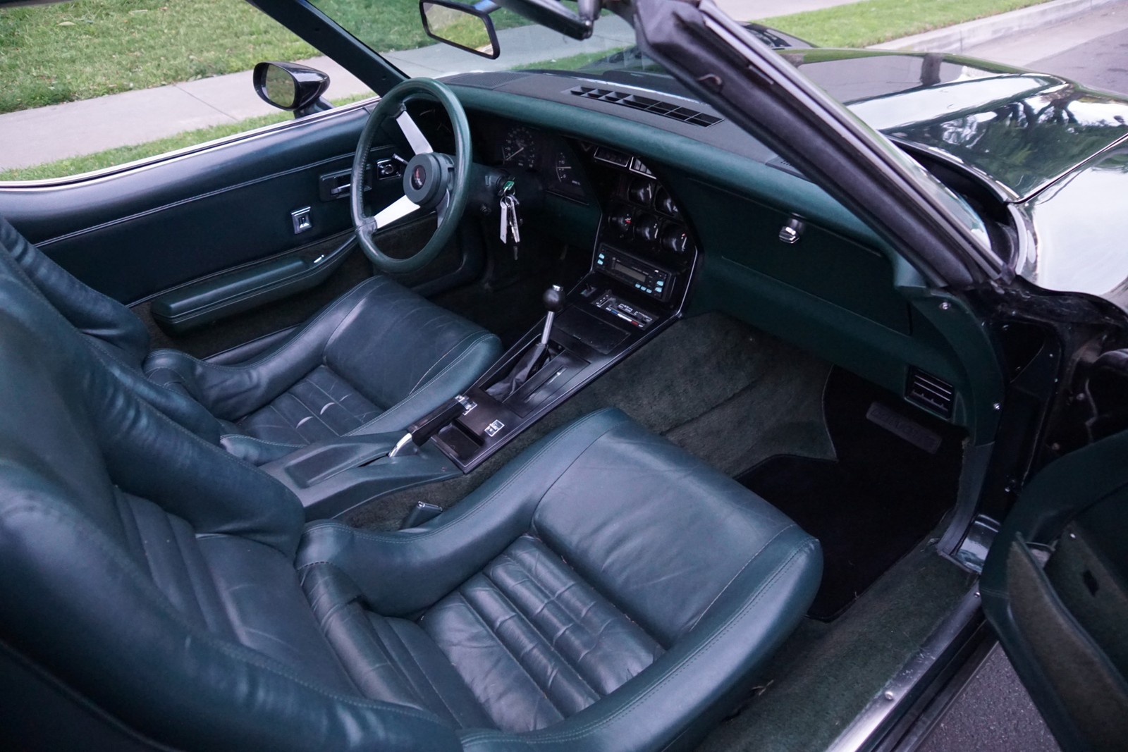 Chevrolet-Corvette-350-V8-Coupe-1979-23