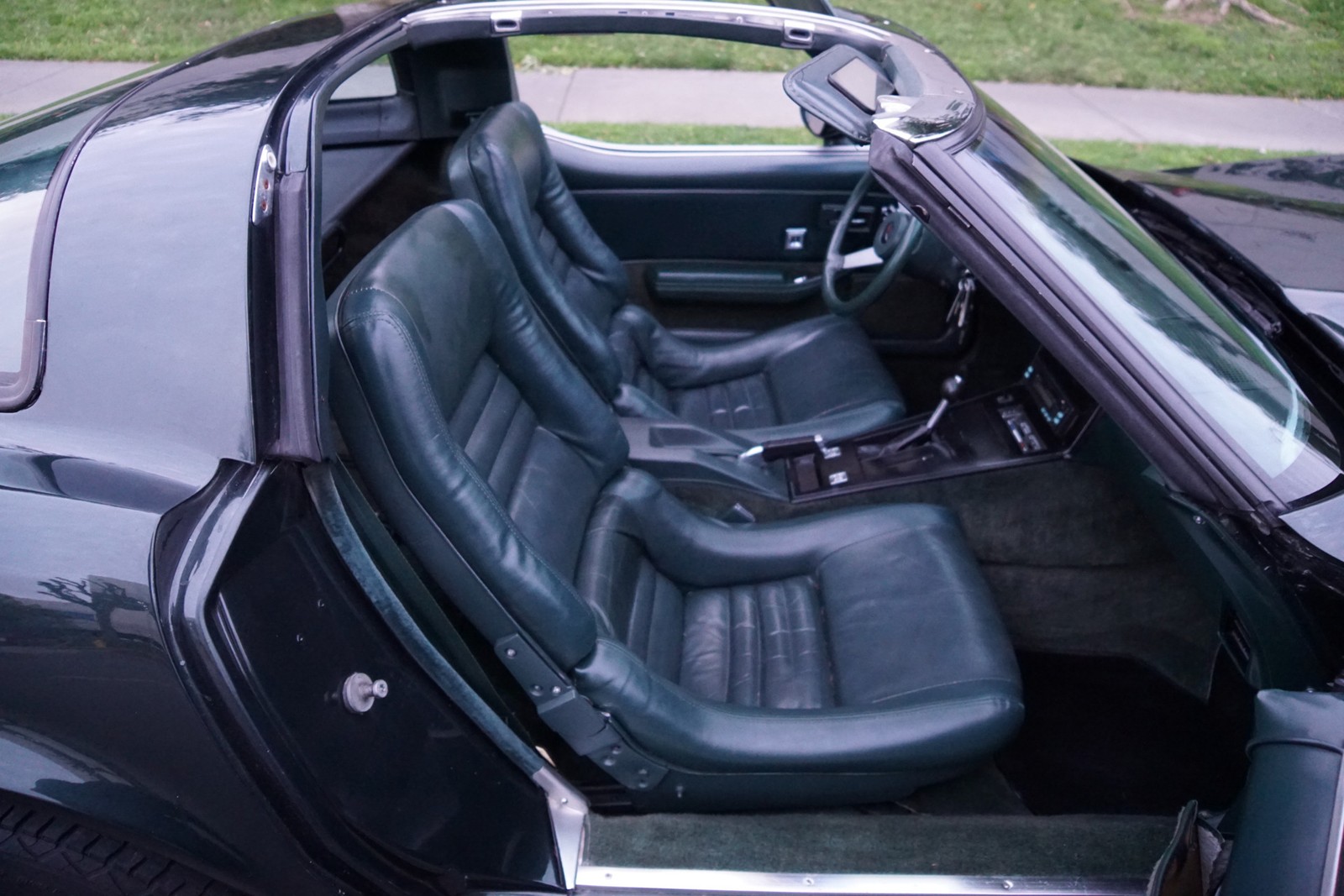 Chevrolet-Corvette-350-V8-Coupe-1979-25