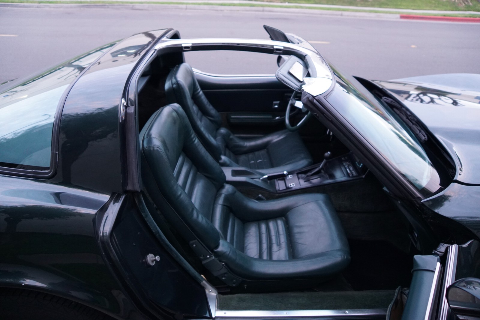 Chevrolet-Corvette-350-V8-Coupe-1979-26