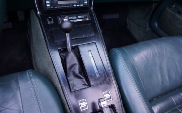 Chevrolet-Corvette-350-V8-Coupe-1979-30