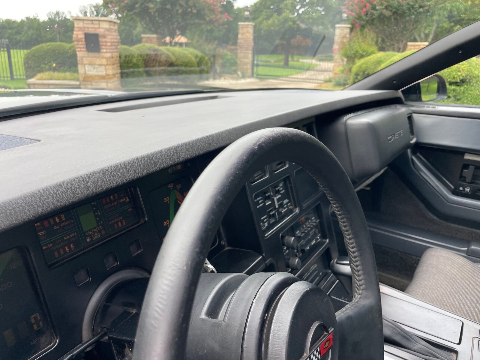 Chevrolet-Corvette-C4-Coupe-1984-11