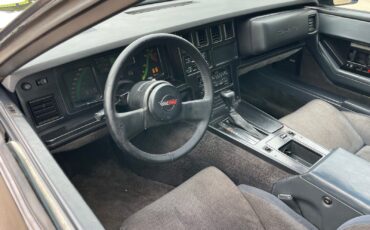 Chevrolet-Corvette-C4-Coupe-1984-13