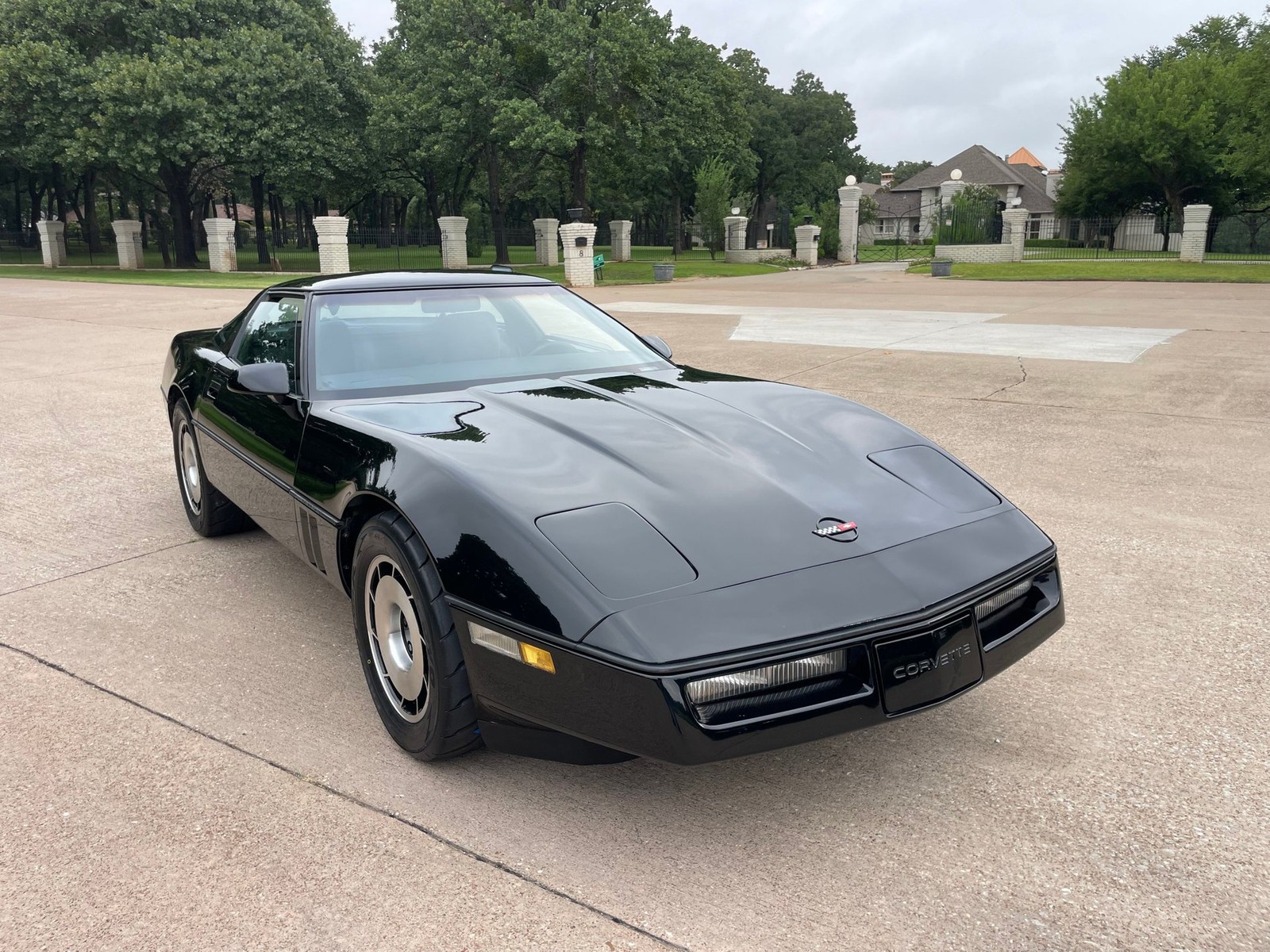 Chevrolet-Corvette-C4-Coupe-1984-19