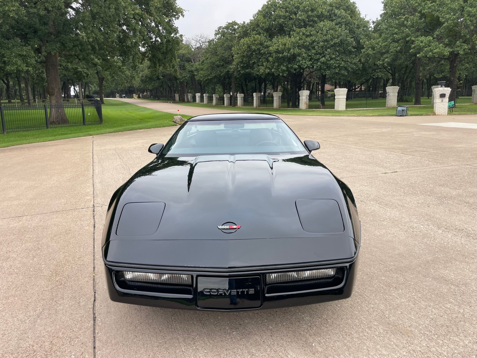 Chevrolet-Corvette-C4-Coupe-1984-22