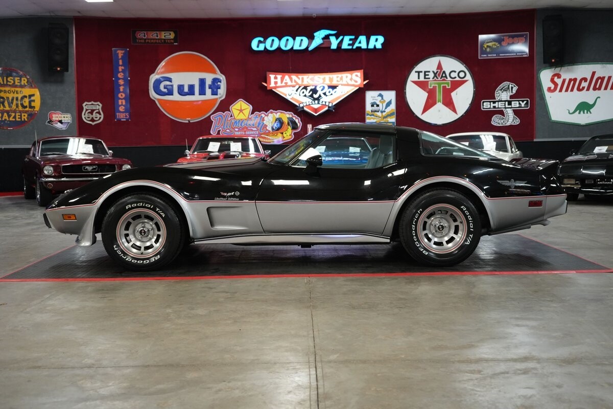 Chevrolet-Corvette-Indianapolis-500-Pace-Car-Edition-1978-Coupe-19