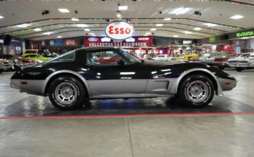 Chevrolet-Corvette-Indianapolis-500-Pace-Car-Edition-1978-Coupe-23