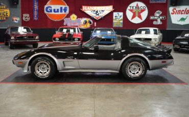 Chevrolet-Corvette-Indianapolis-500-Pace-Car-Edition-1978-Coupe-27