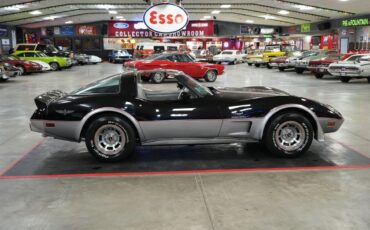 Chevrolet-Corvette-Indianapolis-500-Pace-Car-Edition-1978-Coupe-31
