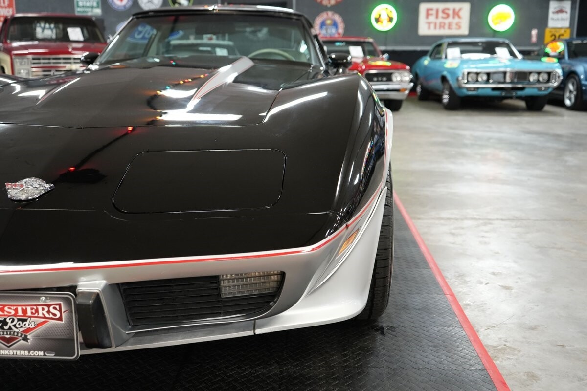 Chevrolet-Corvette-Indianapolis-500-Pace-Car-Edition-1978-Coupe-35