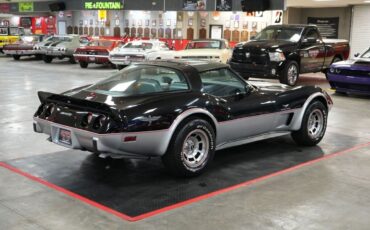 Chevrolet-Corvette-Indianapolis-500-Pace-Car-Edition-1978-Coupe-5