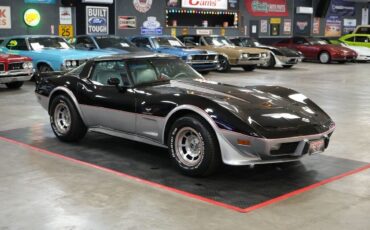Chevrolet-Corvette-Indianapolis-500-Pace-Car-Edition-1978-Coupe-7