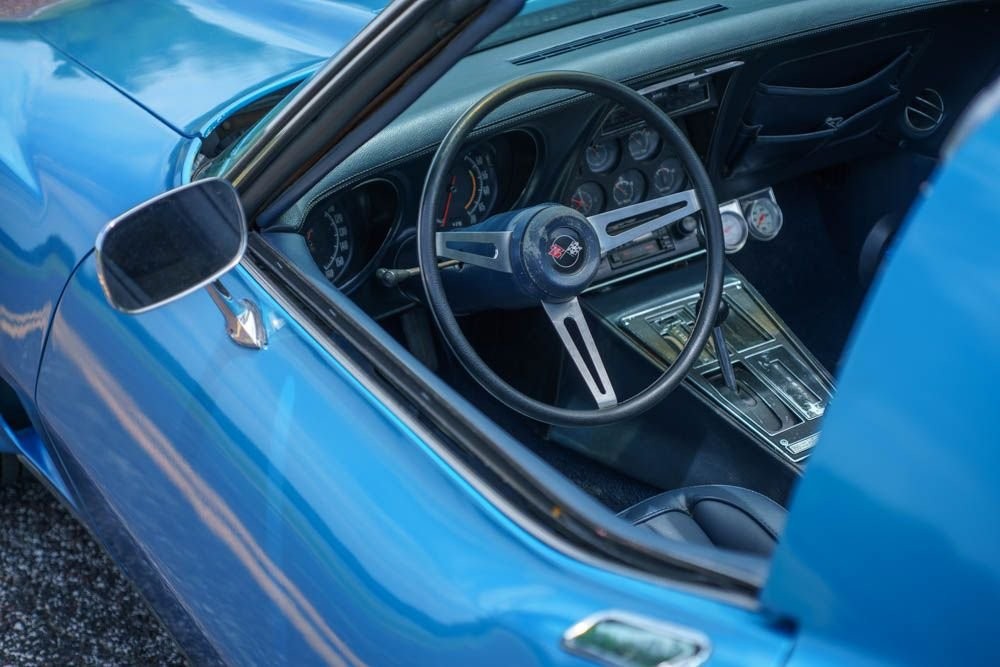 Chevrolet-Corvette-Stingray-1973-Coupe-12