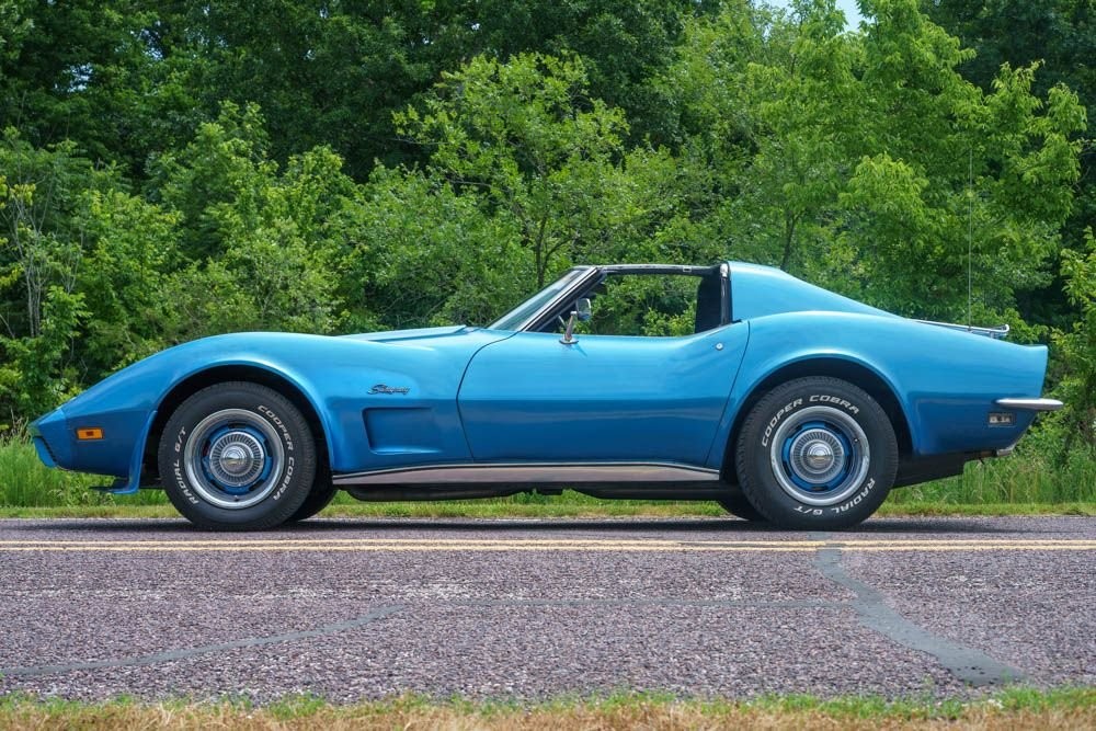 Chevrolet-Corvette-Stingray-1973-Coupe-4