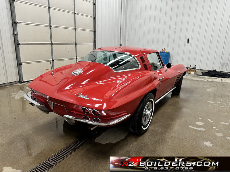 Chevrolet-Corvette-Stingray-Coupe-Hard-Top-1965-3