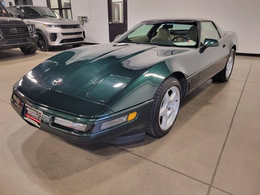 Chevrolet-Corvette-base-1995-green-3