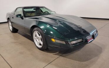 Chevrolet-Corvette-base-1995-green