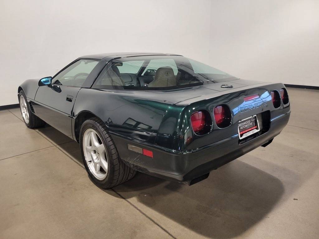Chevrolet-Corvette-base-1995-green-5