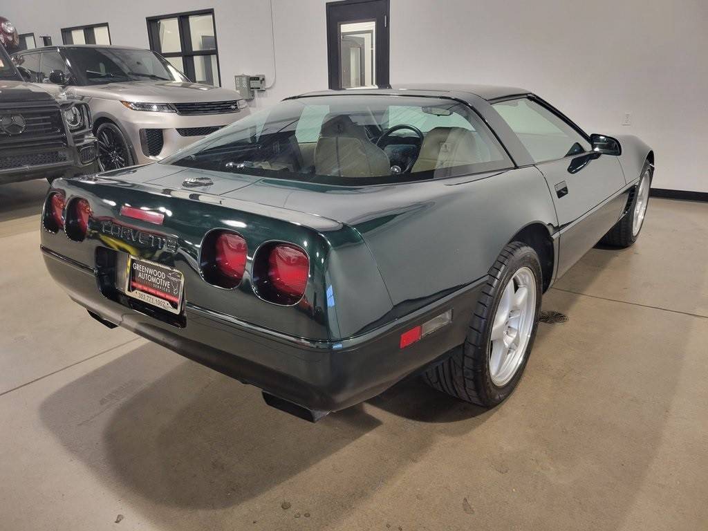 Chevrolet-Corvette-base-1995-green-6