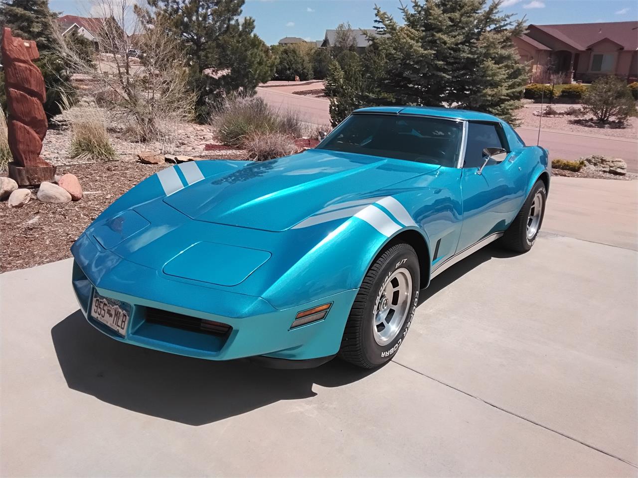 Chevrolet-Corvette-c3-collectors-edition-1976-Lemans-Blue-Black-10
