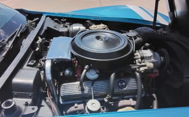 Chevrolet-Corvette-c3-collectors-edition-1976-Lemans-Blue-Black-2
