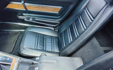 Chevrolet-Corvette-c3-collectors-edition-1976-Lemans-Blue-Black-6