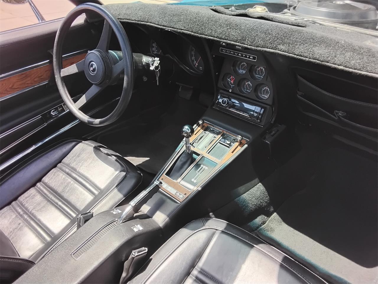 Chevrolet-Corvette-c3-collectors-edition-1976-Lemans-Blue-Black-8