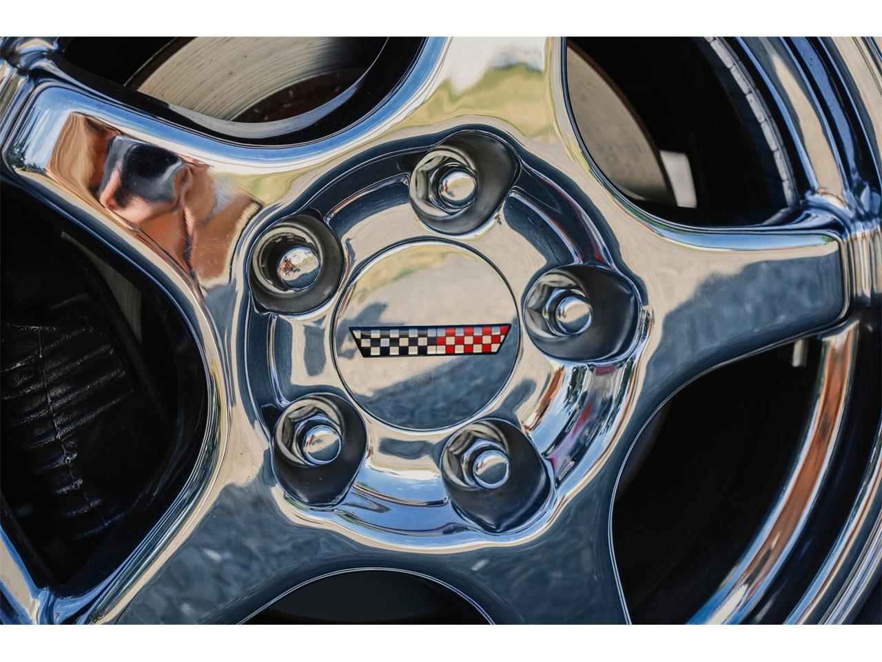 Chevrolet-Corvette-c4-1985-White-Red-10