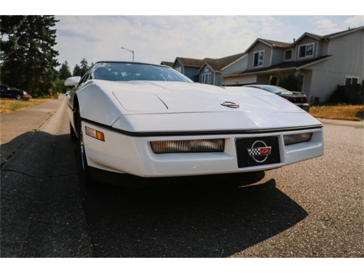 Chevrolet-Corvette-c4-1985-White-Red-15