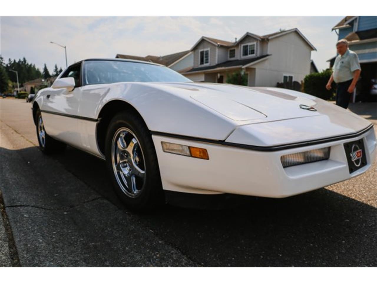 Chevrolet-Corvette-c4-1985-White-Red-19